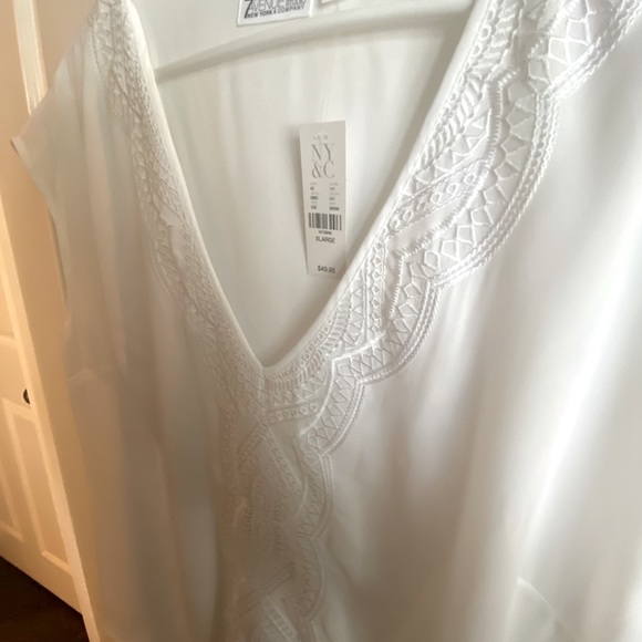 NWT NY&Co White blouse - Picture 3 of 3